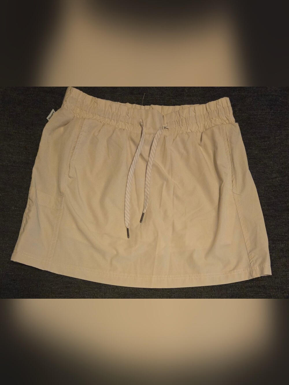 Avalanche Cream Drawstring Skort. Size M